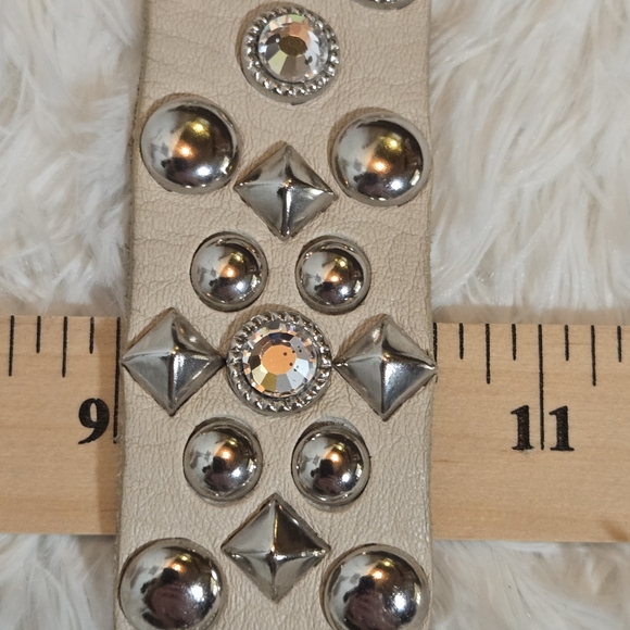 Studded Cream Belt with Silver Accents - Picture 5 of 7